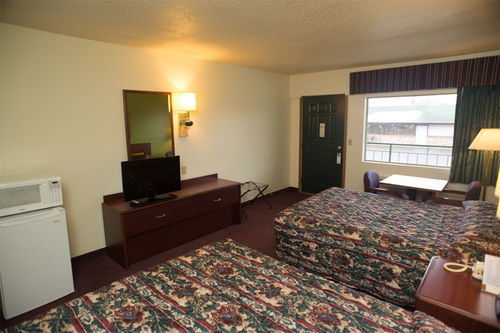 Thunderbird Motor Inn Baraboo Ngoại thất bức ảnh