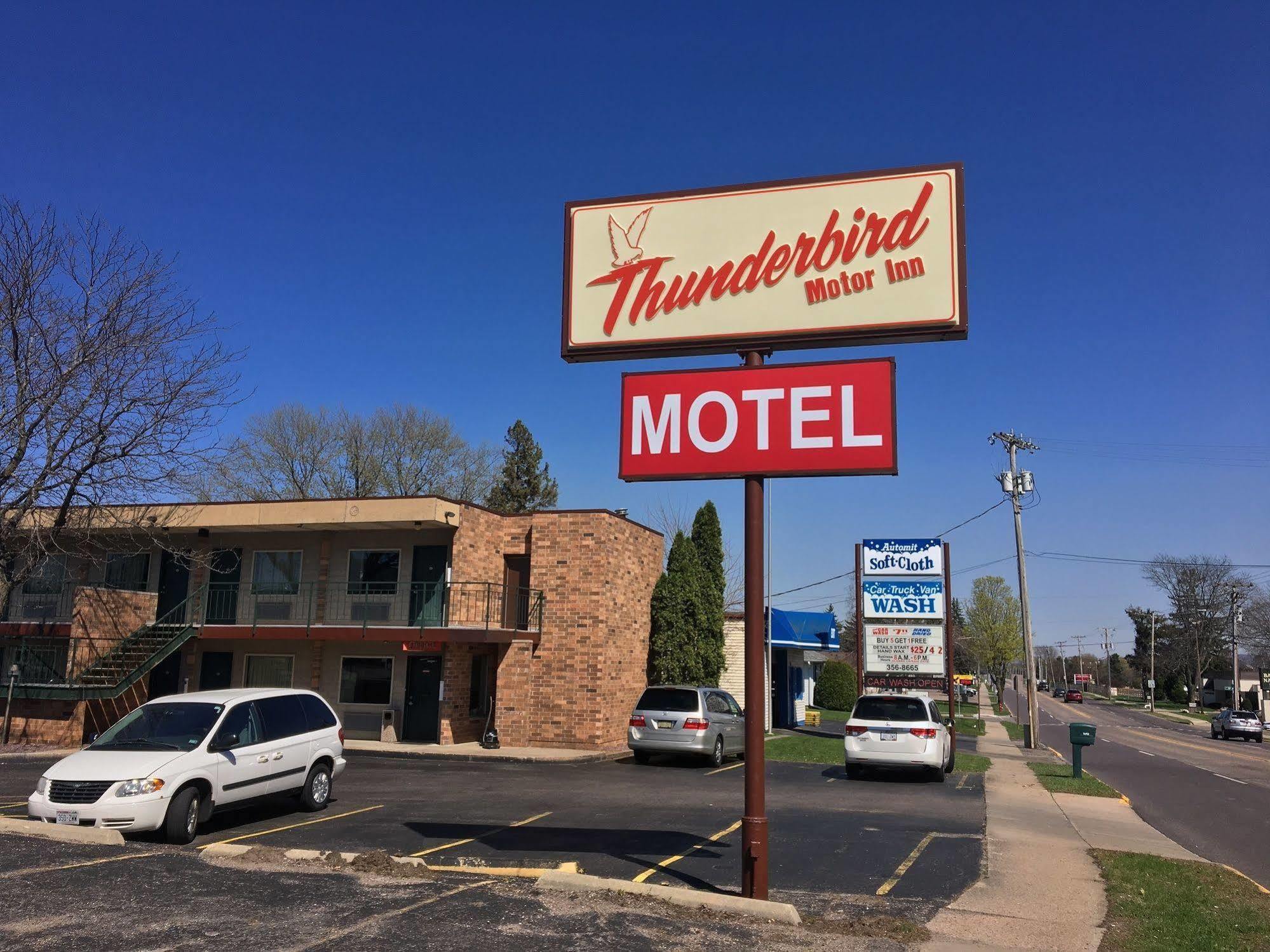 Thunderbird Motor Inn Baraboo Ngoại thất bức ảnh